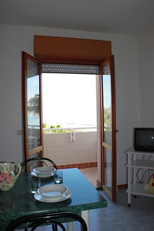 Residence Azzurro มาสซิญาโน ห้อง รูปภาพ