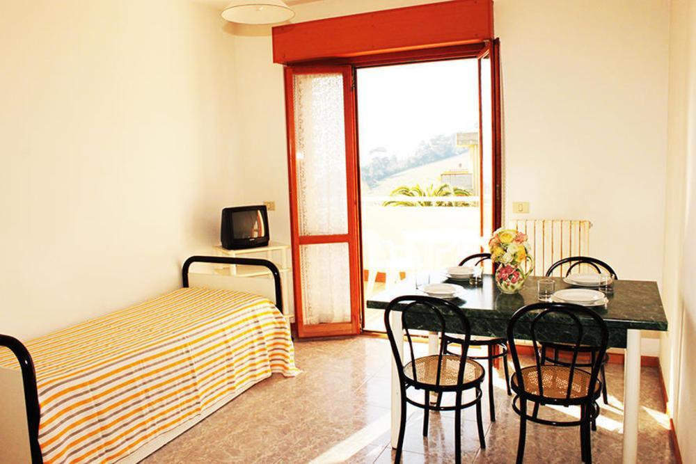 Residence Azzurro มาสซิญาโน ภายนอก รูปภาพ