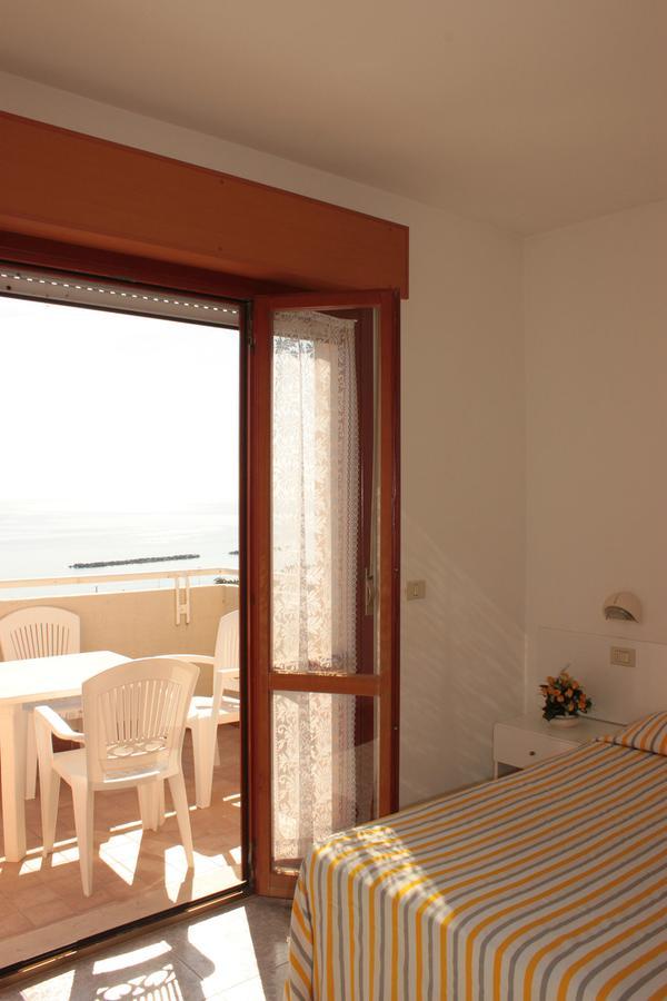 Residence Azzurro มาสซิญาโน ภายนอก รูปภาพ